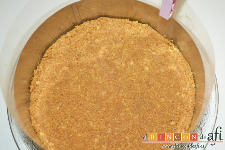 Pastel de chocolate y mousse de turrón, receta paso a paso