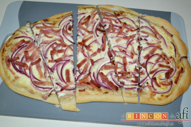 Flammkuchen o Tarte Flambée, receta paso a paso