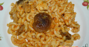 Fideuá con pollo y setas variadas