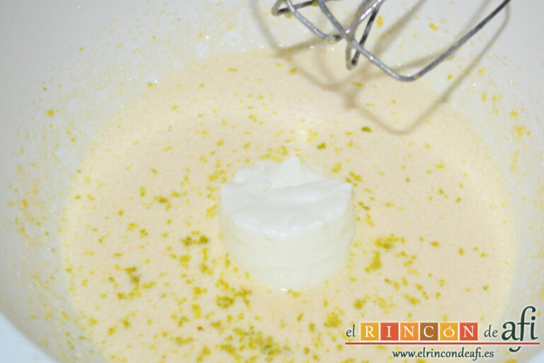 Bizcocho de yogurt 1, 2, 3 con airfryer, receta paso a paso