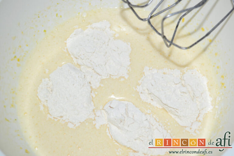 Bizcocho de yogurt 1, 2, 3 con airfryer, receta paso a paso